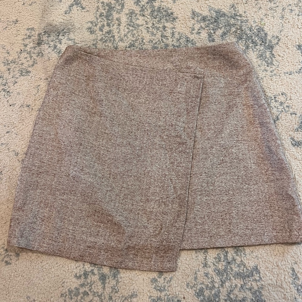 Elegant Tan Skirt